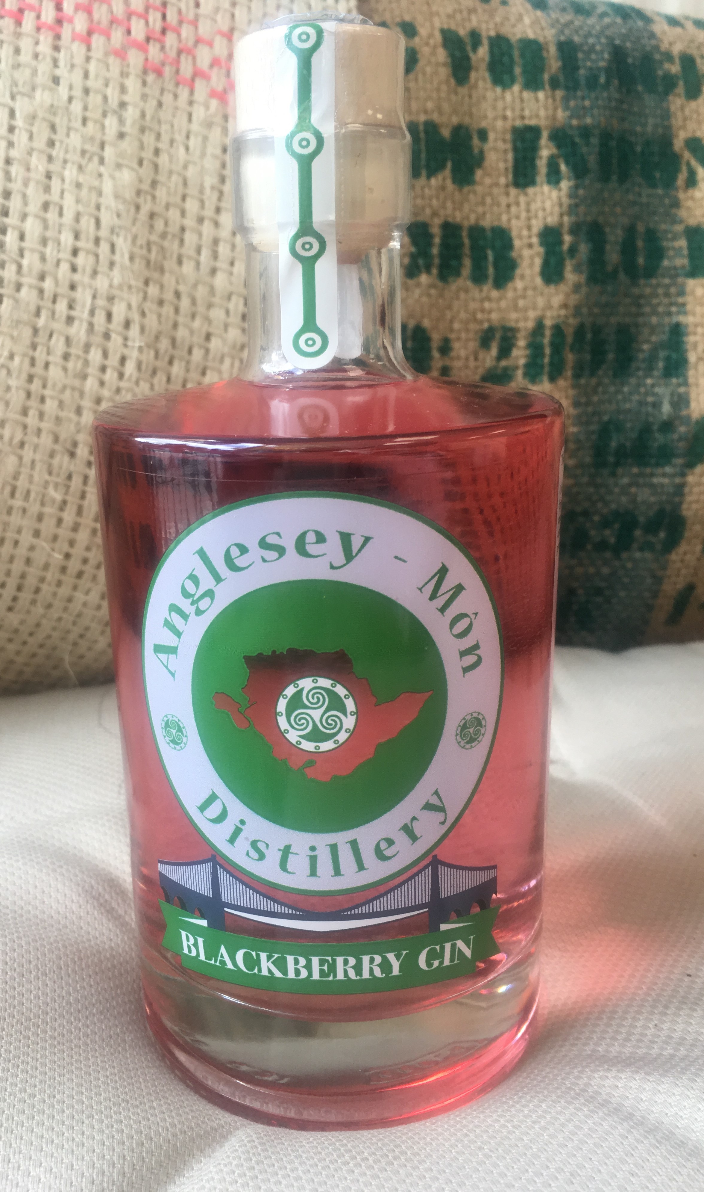 AngleseyMonDistillery, BlackberryGin, CraftGin, WelshCraftGin, SmallBatchGin