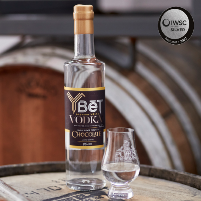 Y Bet, Chocolate Vodka, 70cl