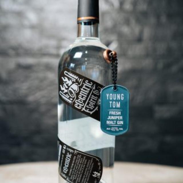 Eccentric Spirit co Young Tom Gin with Distilled IPA 46% Vol 70cl Bottle 