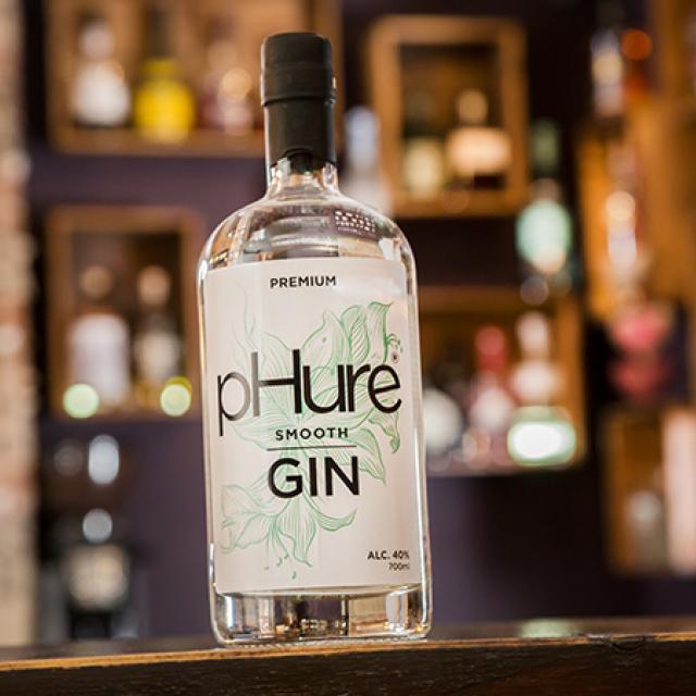 pHure, welsh craft gin, craft gin, gin